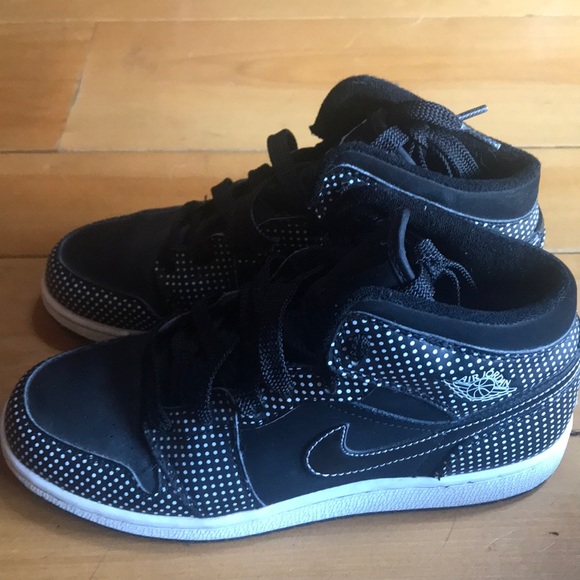 women's size 7 air jordans